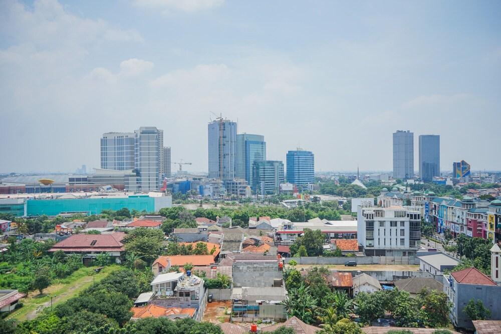 Aston Bellevue Radio Dalam Hotel Jakarta Luaran gambar